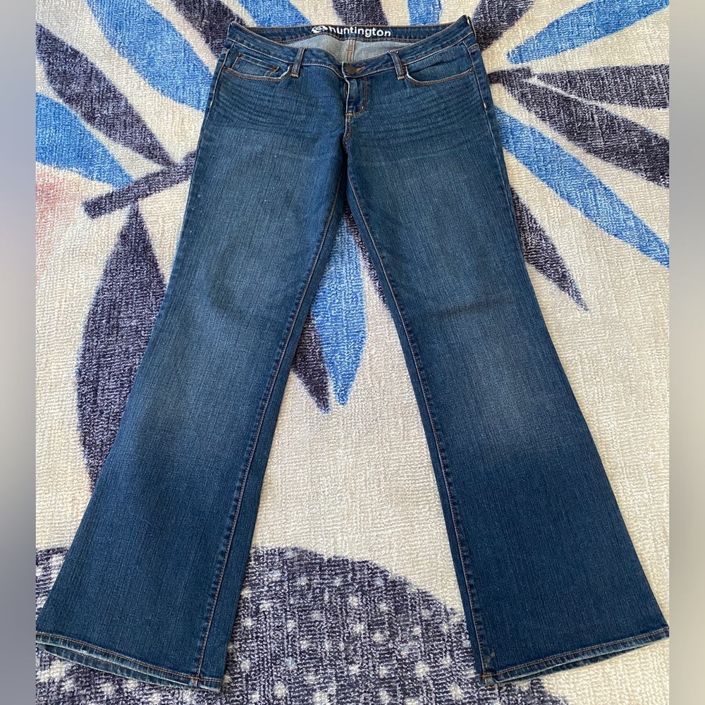 womens Bullhead boot cut jeans, size 11 long (or 30-31) cotton/ spandex.